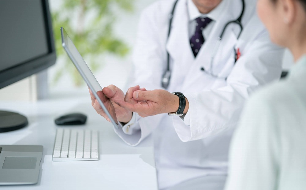 手術の経験が豊富な形成外科専門医による診療